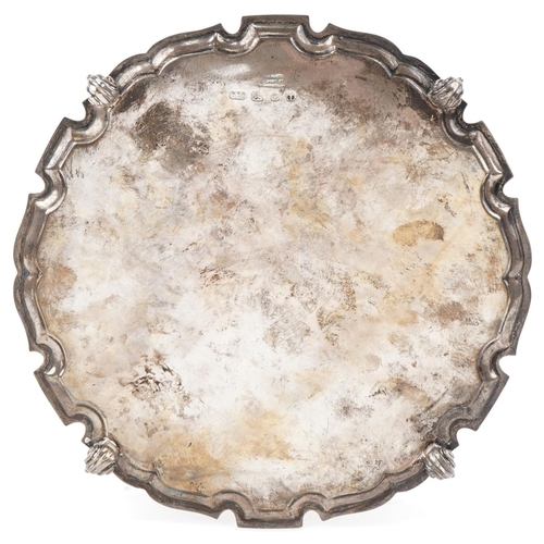 1026 - Henry Hodson Plante, Elizabeth II silver four footed salver with presentation inscription, London 19... 