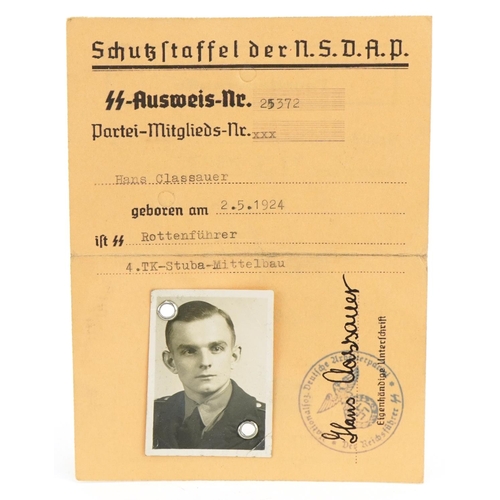 2567 - German military World War II dog tags and identity card