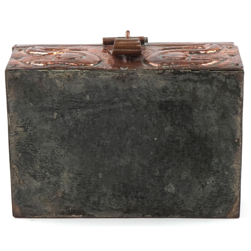 340 - John Pearson for Newlyn, Arts & Crafts copper casket decorated with birds, JP 1902 stamp to the reve... 