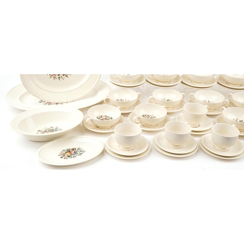 2140 - Large collection of Wedgwood Conway dinner and teaware including teapot, lidded tureen, dinner plate... 