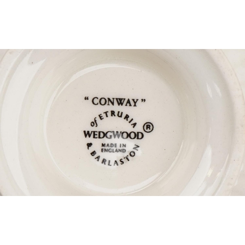 2140 - Large collection of Wedgwood Conway dinner and teaware including teapot, lidded tureen, dinner plate... 