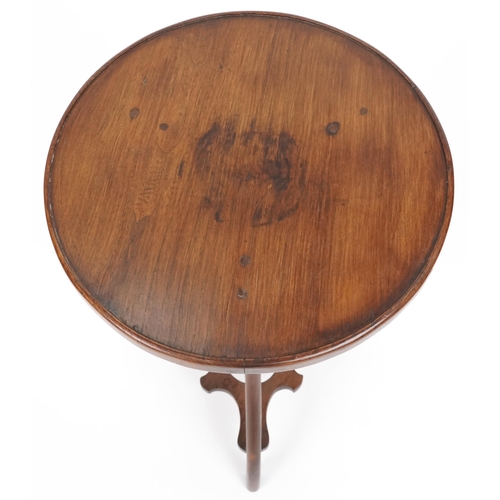 539 - Early 20th century Arts & Crafts oak circular occasional table, possibly retailed by Heal's, 75cm hi... 