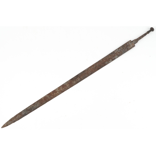 2612 - Large antique metal sword blade, 95cm in length