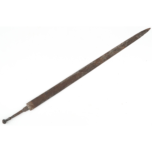 2612 - Large antique metal sword blade, 95cm in length