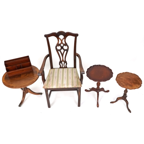 692 - Group of five late 20th century items of furniture