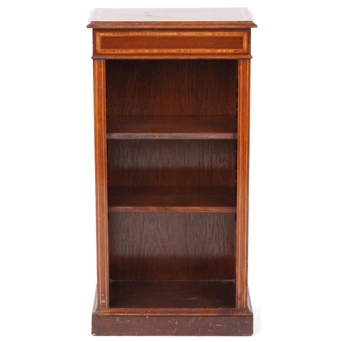 713 - Late 20th century mahogany narrow bookcase, 94cm H x 47cm W x 24cm D