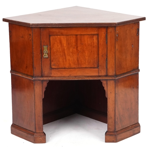 670 - Late Victorian mahogany corner cabinet, 76cm H x 91cm W x 63cm D