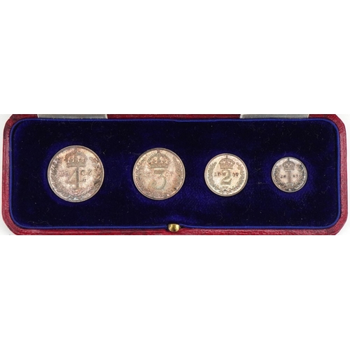 2394 - Edwardian 1907 Maundy boxed coin set