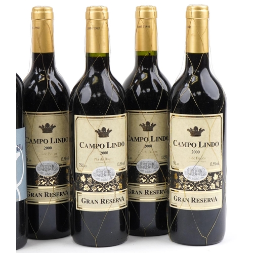 2060 - Eight bottles of wine comprising four 2001 Marqués de la Concordia Crianza Rioja and four 2000 Campo... 