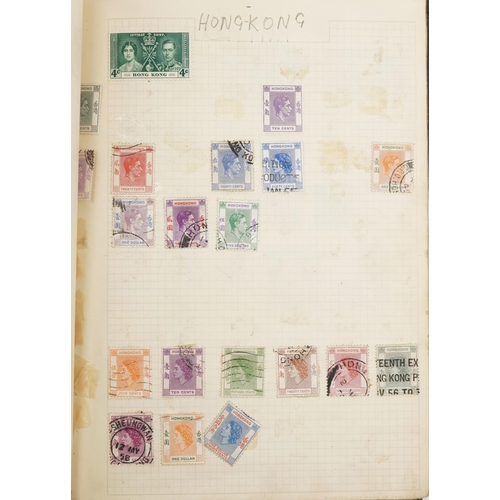 2476 - Album of 19th century and later Commonwealth stamps