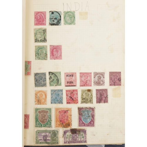 2476 - Album of 19th century and later Commonwealth stamps