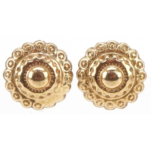 3300 - Pair of Victorian style 9ct gold stud earrings, each 1.2cm in diameter, total 1.4g