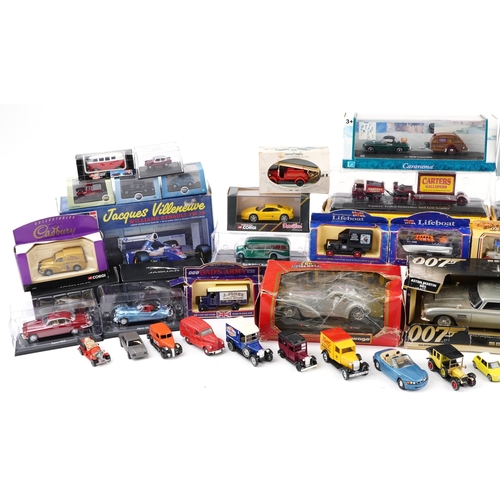 2368 - Vintage and later diecast vehicles, some with boxes, including Days Gone, Burago, Matchbox and Atlas... 