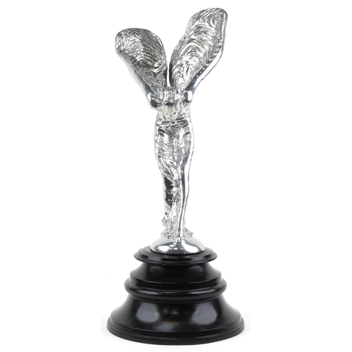 1423 - Large automobilia interest silvered metal Spirit of Ecstasy figure raised on a circular painted meta... 