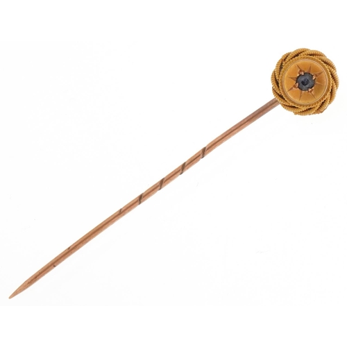 3398 - Victorian 9ct gold and yellow metal sapphire stickpin, 5.5cm in length, 1.6g