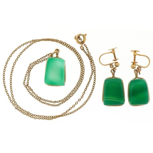 3269 - Pair of 9ct gold green stone drop earrings with screw backs and a matching pendant on a yellow metal... 