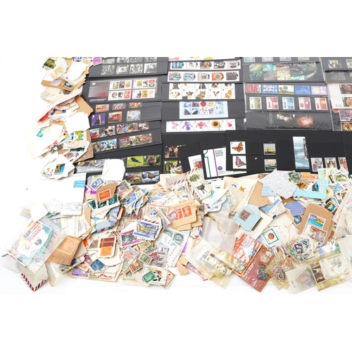 2488 - British and world stamps including large selection of presentation packs