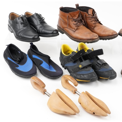 1527 - Gentlemen's leather shoes and trainers including John Rocha, Skechers, Land's End, Shimano and pair ... 