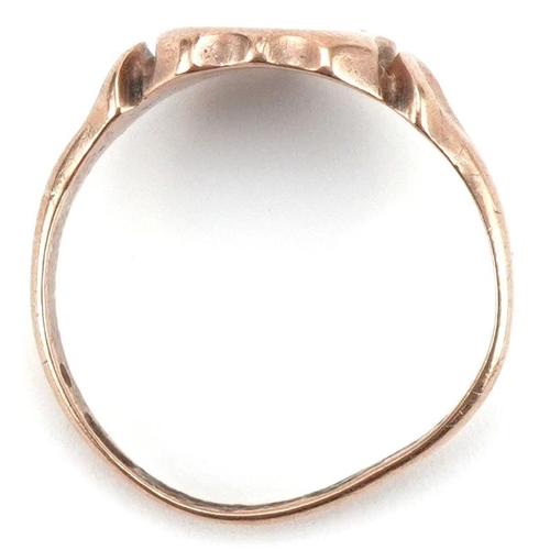 3320 - 9ct rose gold signet ring in the form of a shield, size M, 2.9g