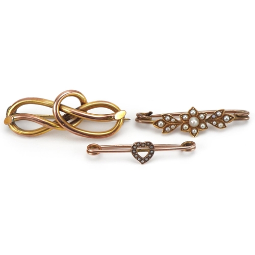 3408 - Three antique and later 9ct gold bar brooches, two set with seed pearls, the largest 4cm wide, total... 