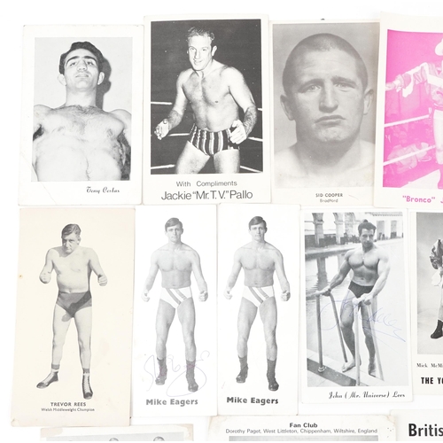 1406 - Wresting interest autograph cards, Brian Maxine, Mike Eagers, Jackie Pallo, The Yorkshire Terriers a... 