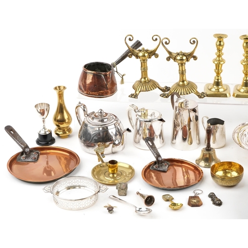 2229 - Antique and later metalware including pair of Victorian brass candlesticks with pushers, copper bed ... 