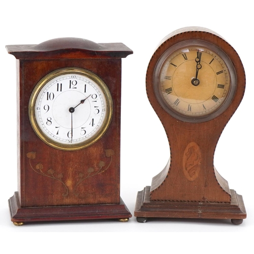 2214 - Edwardian mahogany balloon shaped mantle clock with shell inlay together with another with brass flo... 