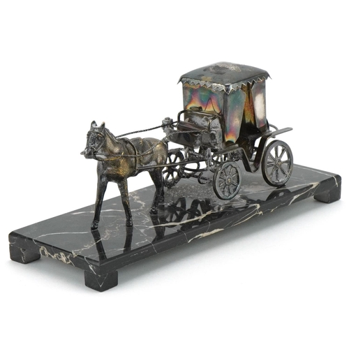 1242 - White metal study of a horse pulling a Hansom cab raised on black marble base, 20.5cm in length