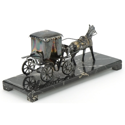 1242 - White metal study of a horse pulling a Hansom cab raised on black marble base, 20.5cm in length