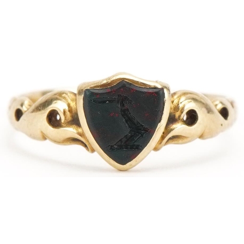 3414 - Antique unmarked gold bloodstone signet ring with engraved matrix, size L, 2.0g