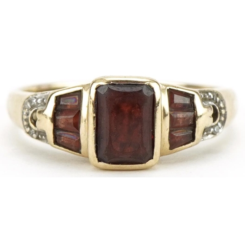 3409 - Art Deco style 9ct gold garnet and diamond ring with stepped shoulders, size Q, 2.8g