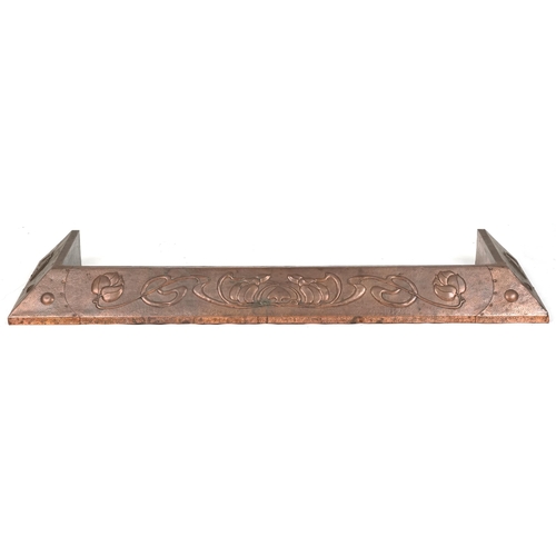 641 - Arts & Crafts copper fire kerb with stylized floral pattern, 150cm x 46cm