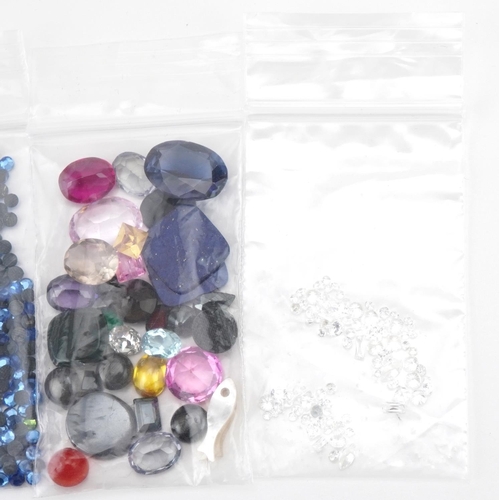 3504 - Collection of loose semi precious stones and crystals including lapis lazuli, mother of pearl, cubic... 