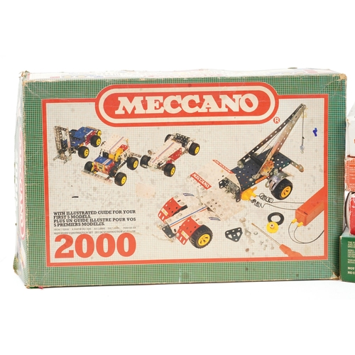 2051 - Five vintage Meccano construction sets with boxes comprising numbers 085042, 09531, 085040, 085050 a... 