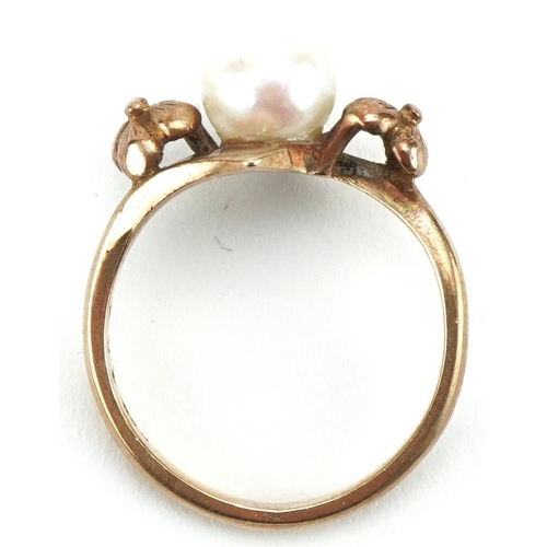 3264 - 9ct gold cultured pearl ring with naturalistic setting, size I, 2.3g