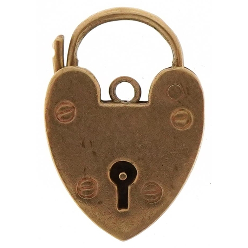 3176 - 9ct gold love heart padlock clasp, 2cm high, 1.9g