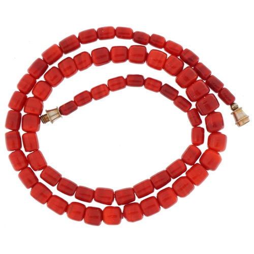 3278 - Graduated coral necklace, 42cm in length, 23.5g