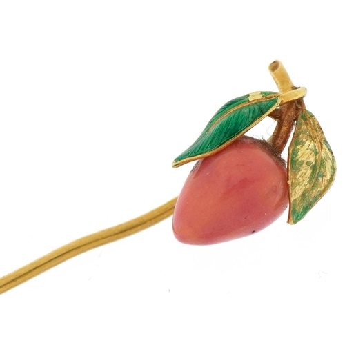 3447 - Antique unmarked gold and enamel stickpin in the form of a strawberry on a vine, 7cm in length, 2.4g