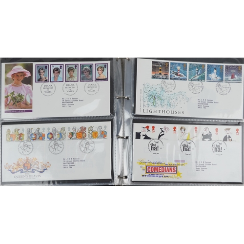 2290 - Large collection of first day covers, some Benham, arranged in five albums