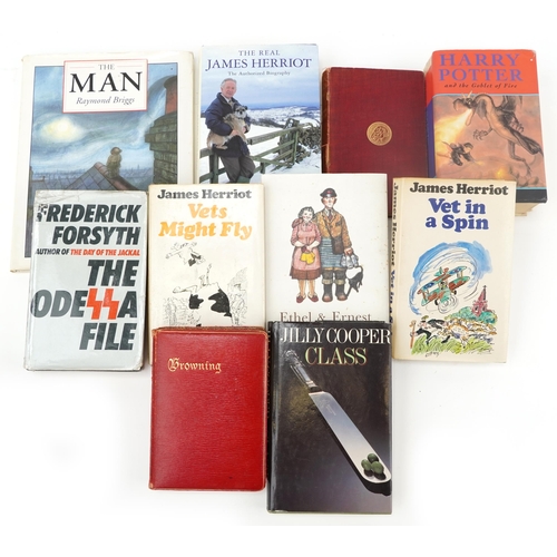 2347 - First edition hardback books including Jilly Cooper Class with signed photograph, The Reals James He... 