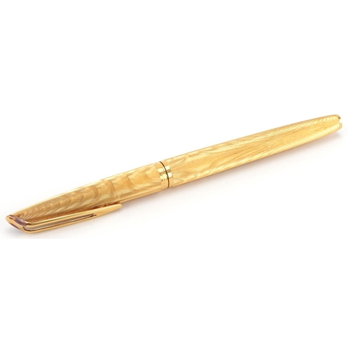 182 - Watermans gold plated fountain pen with 18ct gold nib and box, 13.5cm in length