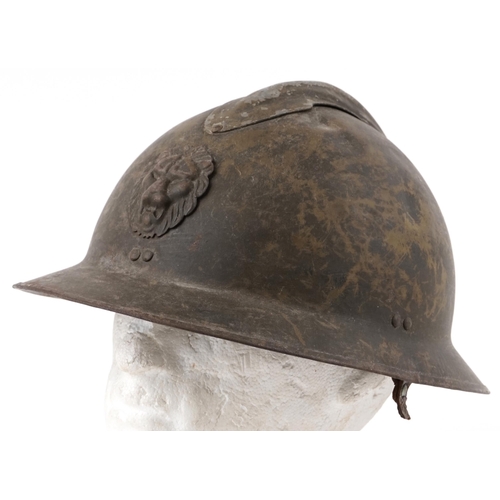 2644 - Belgian military war helmet with lion badge