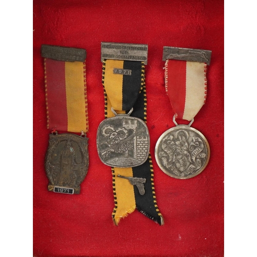 2573 - Militaria including Parachute cloth patches and Air Archery medals