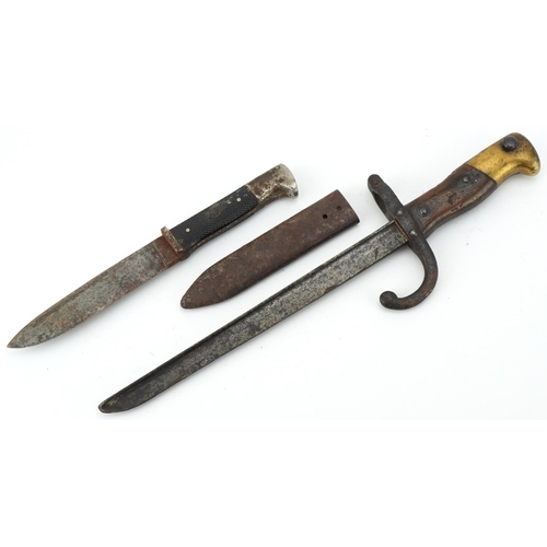 2724 - World War II bayonet, 38cm long, together with a Third Reich knife by Herm. Konejung 24cm long