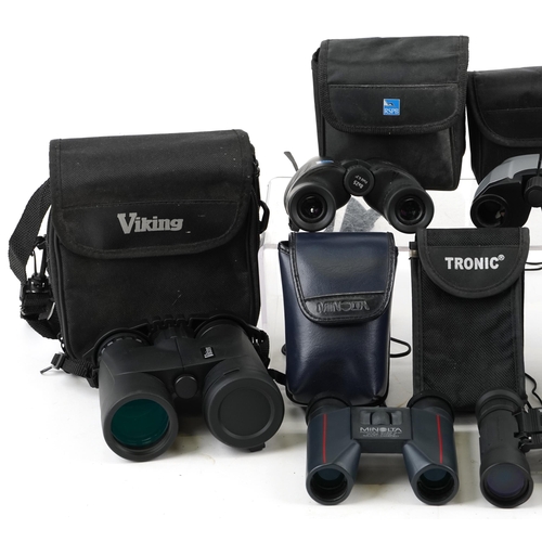 1472 - Seven pairs of binoculars with cases including Navilux 8 x 42, Minolta 8 x 22 and Tronic 10 x 25