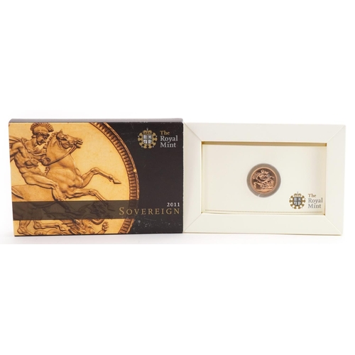 3618 - 2011 gold sovereign with box by The Royal Mint, 7.98g