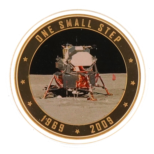 3621 - 2009 Elizabeth II Cook Islands gold plated and enamel one dollar - commemorating the moon landing