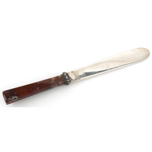 474 - William IV Scottish silver knife with polished agate handle, indistinct maker's mark Edinburgh 1836,... 