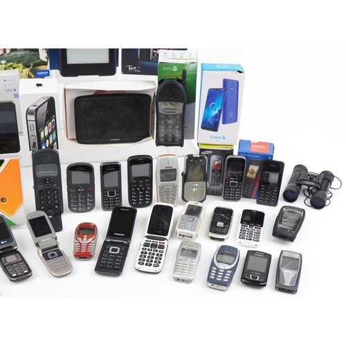 1190 - Vintage and later mobile phones and electricals including Nokia, Cellnet, iPhone 4S, Samsung and a p... 