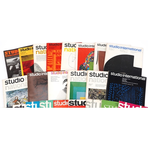 2313 - Collection of vintage Studio and Studio International art photography magazines
(PROVENANCE: Estate ... 